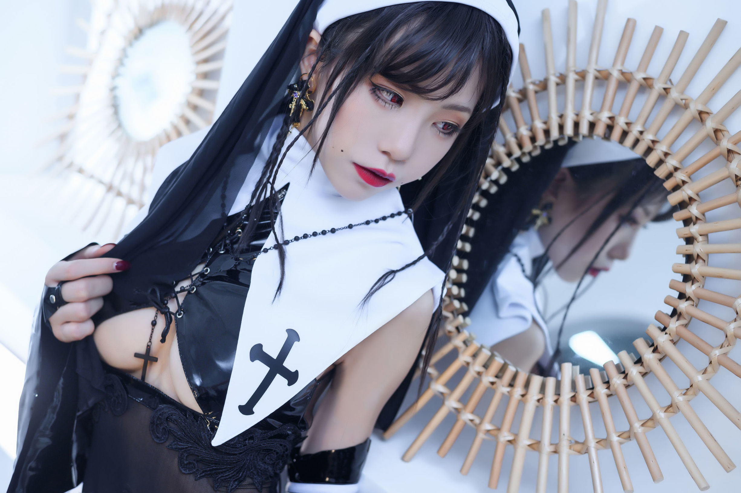 [Cosplay写真]动漫博主水淼aqua修女插图2